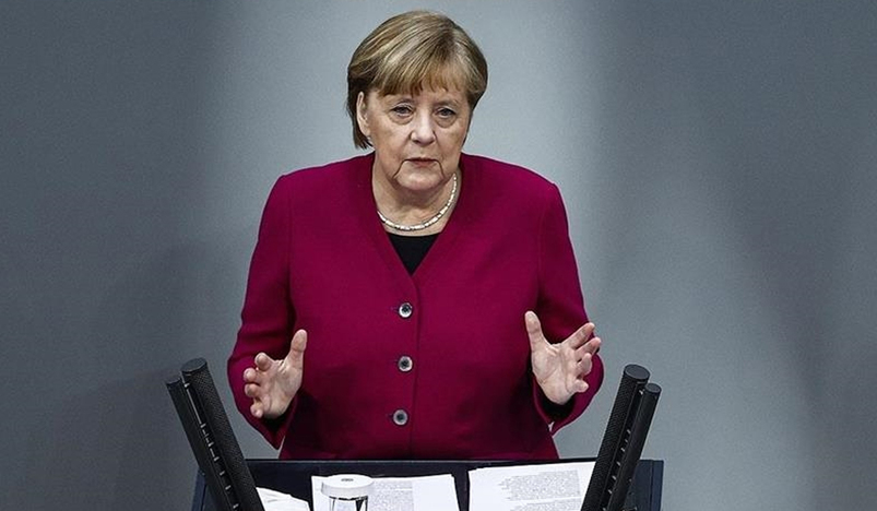 Merkel praises Turkey over refugees but does not see it joining EU